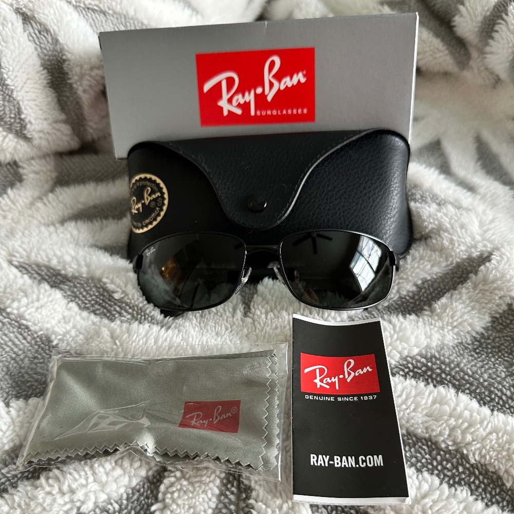 Ray Ban